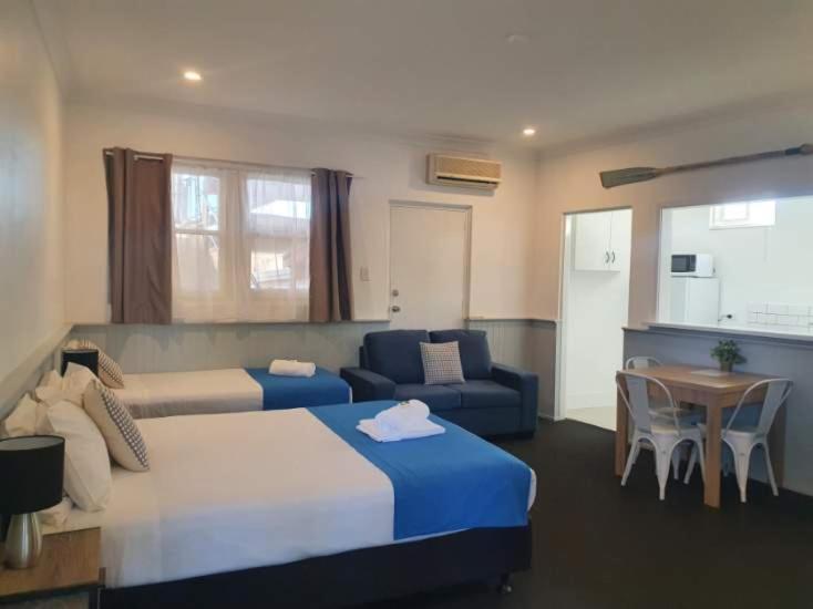 Squid'S Ink Motel Belmont Bagian luar foto